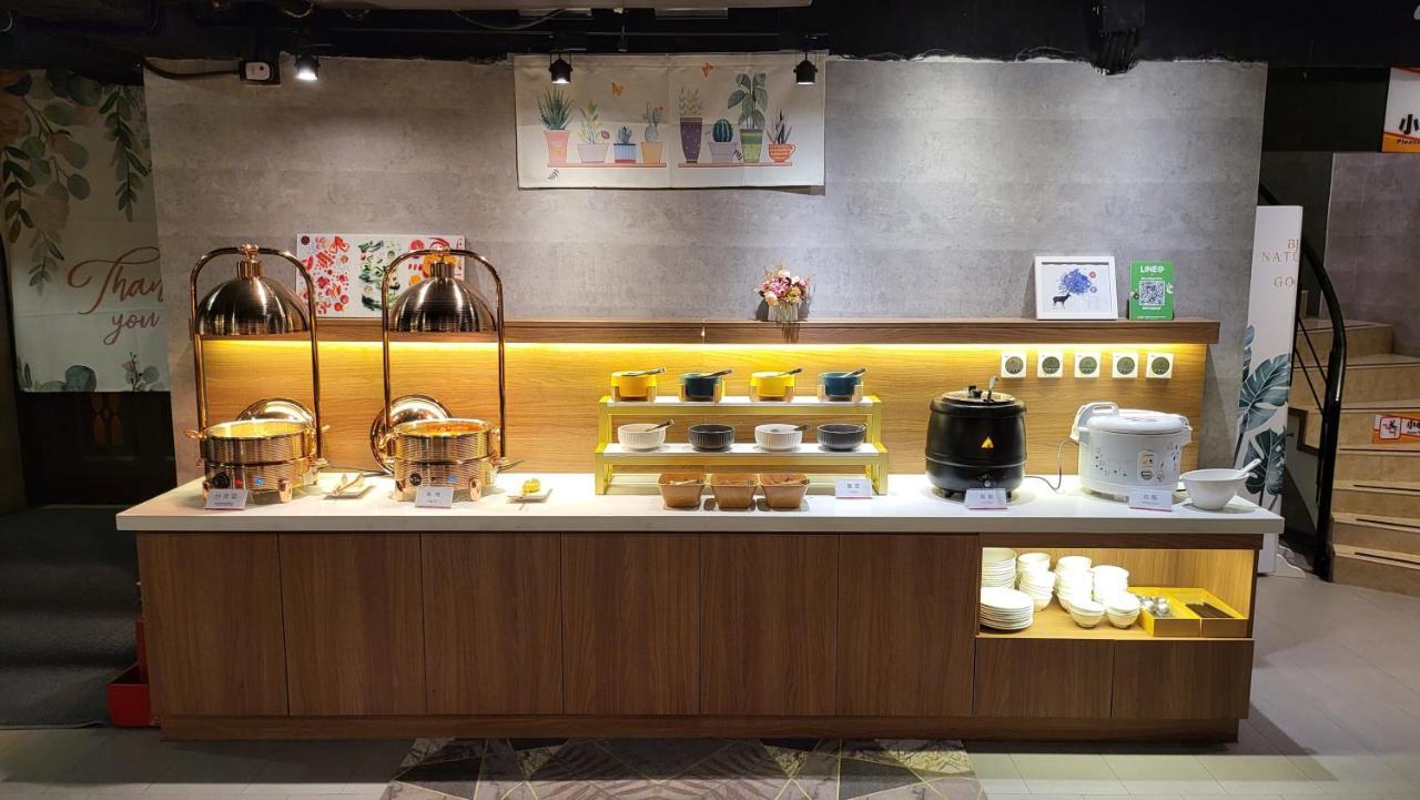 アウディ ガーデン ビジネス ホテル 桃園市 エクステリア 写真